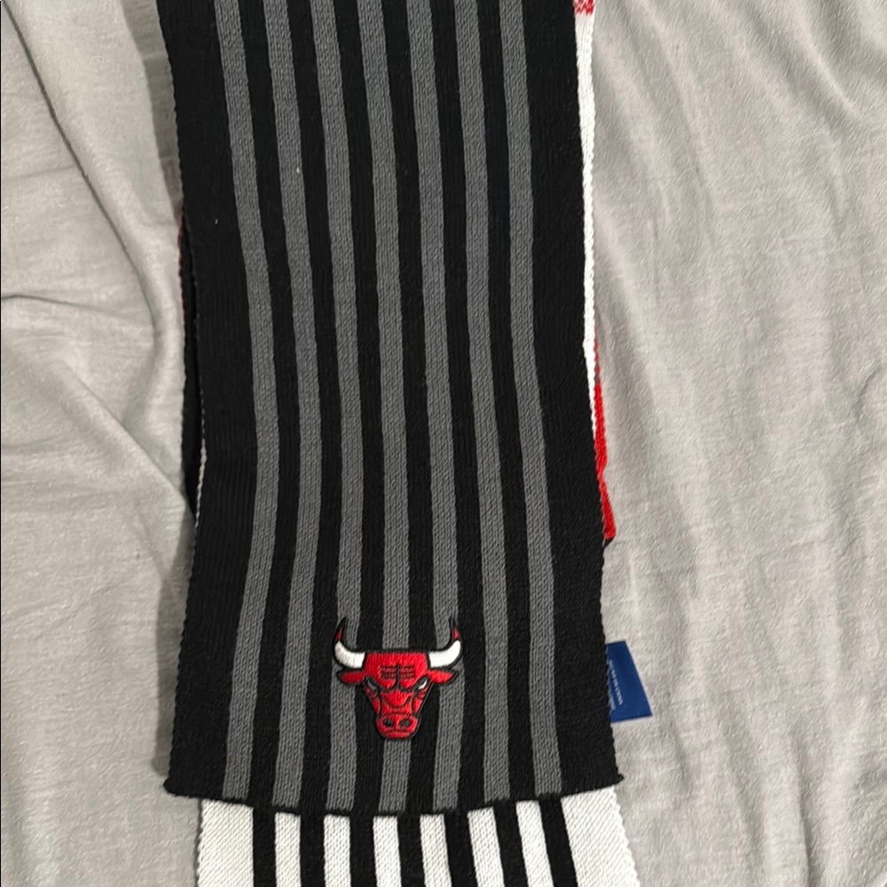 Chicago Bulls Black and Red Striped Scarf